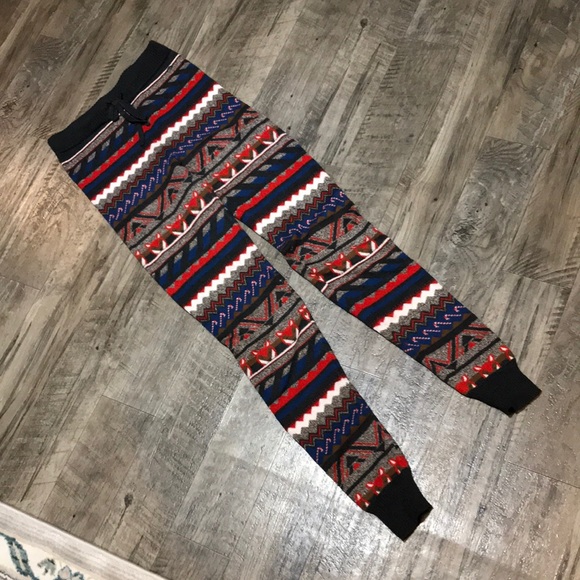 Women’s American Eagle Sweater Leggings - Picture 1 of 4